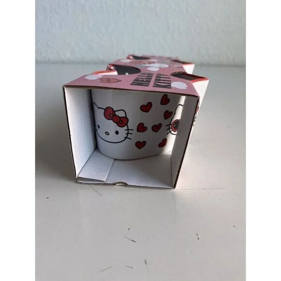 Set Of 2 Sanrio Hello Kitty Valentine Heart Shaped Ramekins Love Sunglasses NEW - Picture 7 of 14